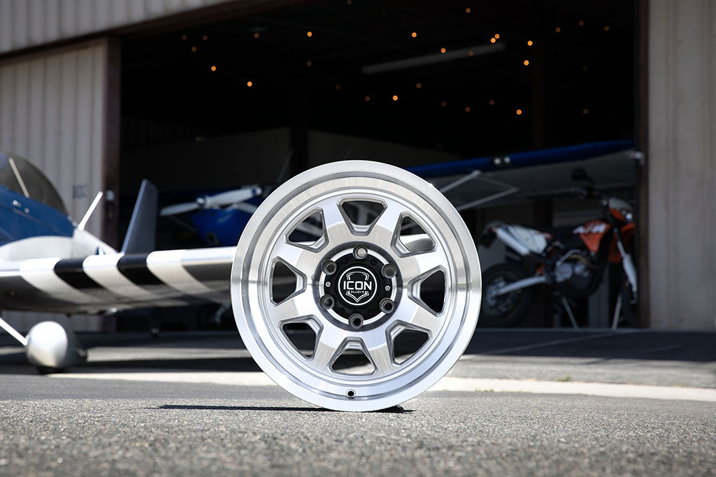 ICON Alloys Nuevo Silver Machined 17 X 8.5 / 5 X 150 25mm Offset 5.75" BS
