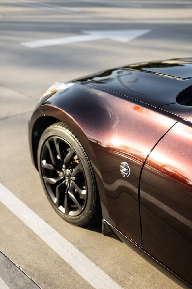 Gloss Black To Red Shift