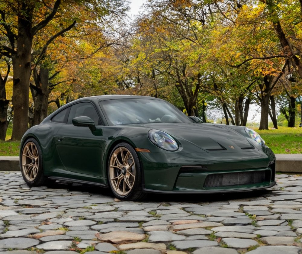 Gloss British Racing Green