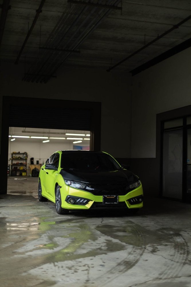 Gloss Coral Fluro Yellow