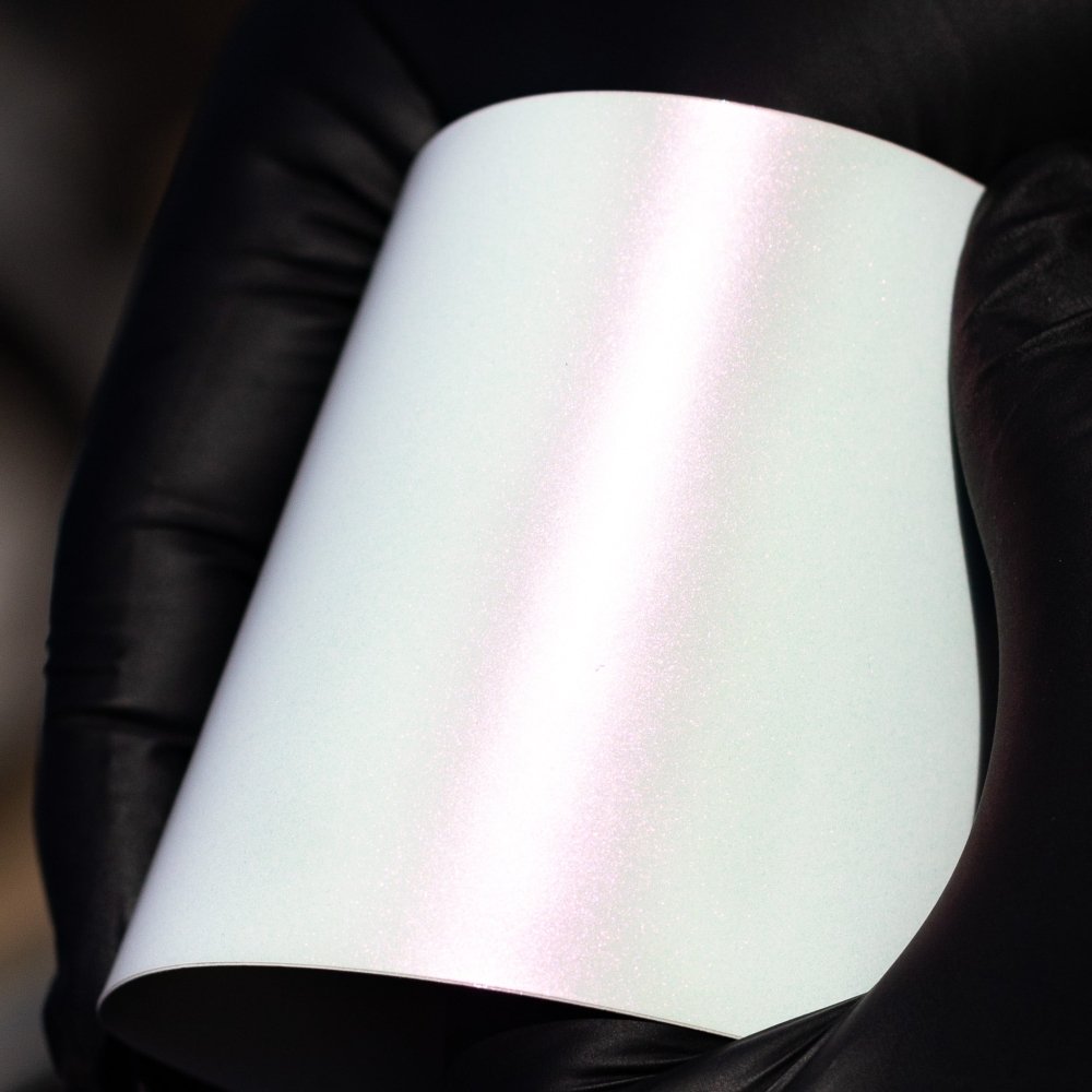 Satin Diamond White Red Shift