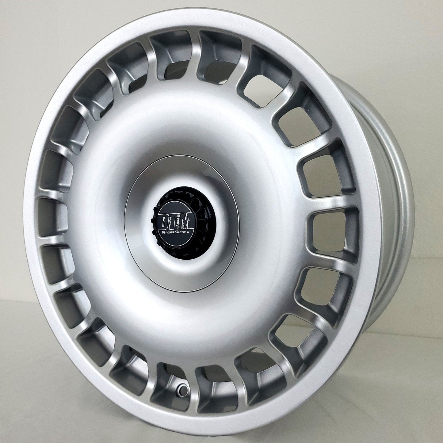 ESM Wheels - DTMRW01 Silver 17x8.5
