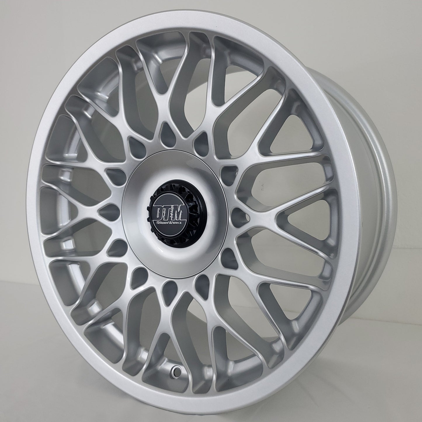 ESM Wheels - DTMRW02 Silver 17x8.5