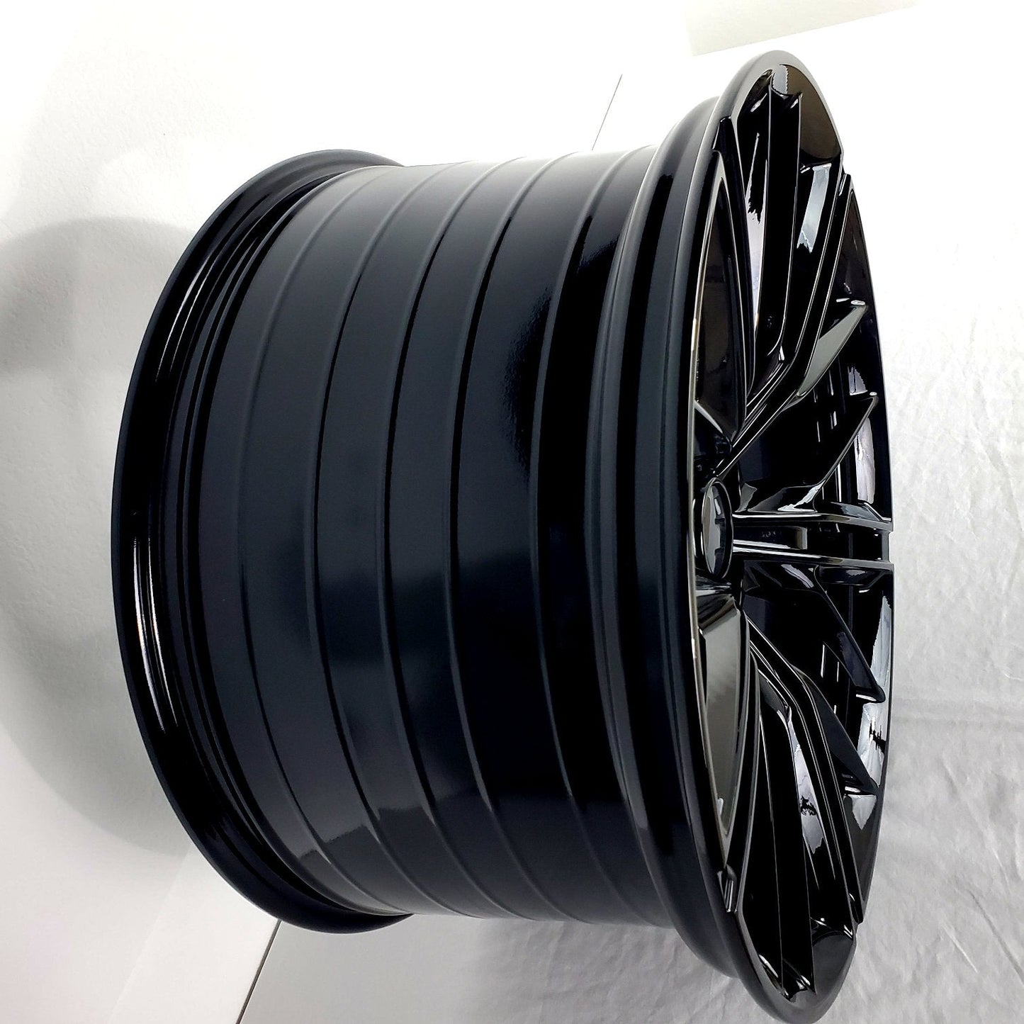 Replica Wheels - CH6 Gloss Black 20x11