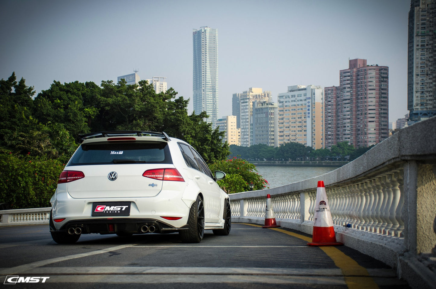 CMST Carbon Fiber Rear Diffuser for Volkswagen Golf MK7