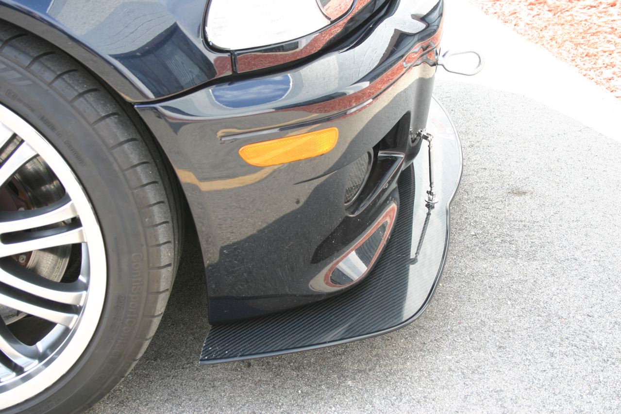 APR Performance Carbon Fiber Wind Splitter With Rods - CW-544603-C-Dub Tech