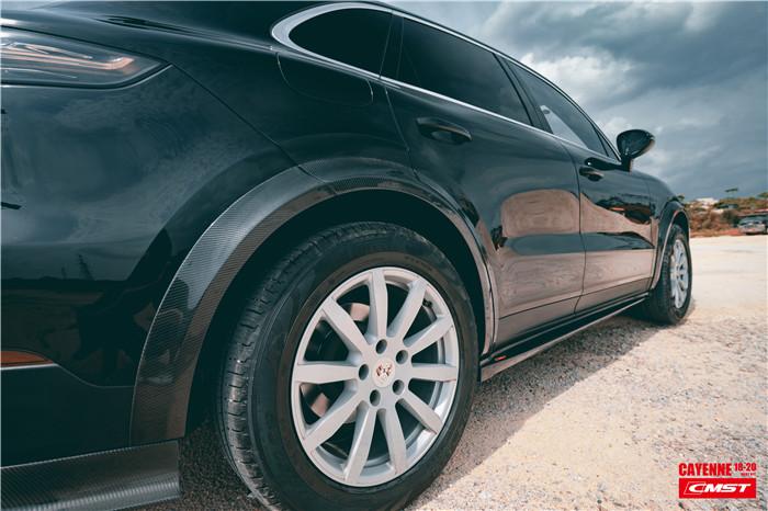 CMST Carbon Fiber Side Skirts for Porsche Cayenne 9Y0 & Cayenne Coupe 2018-ON