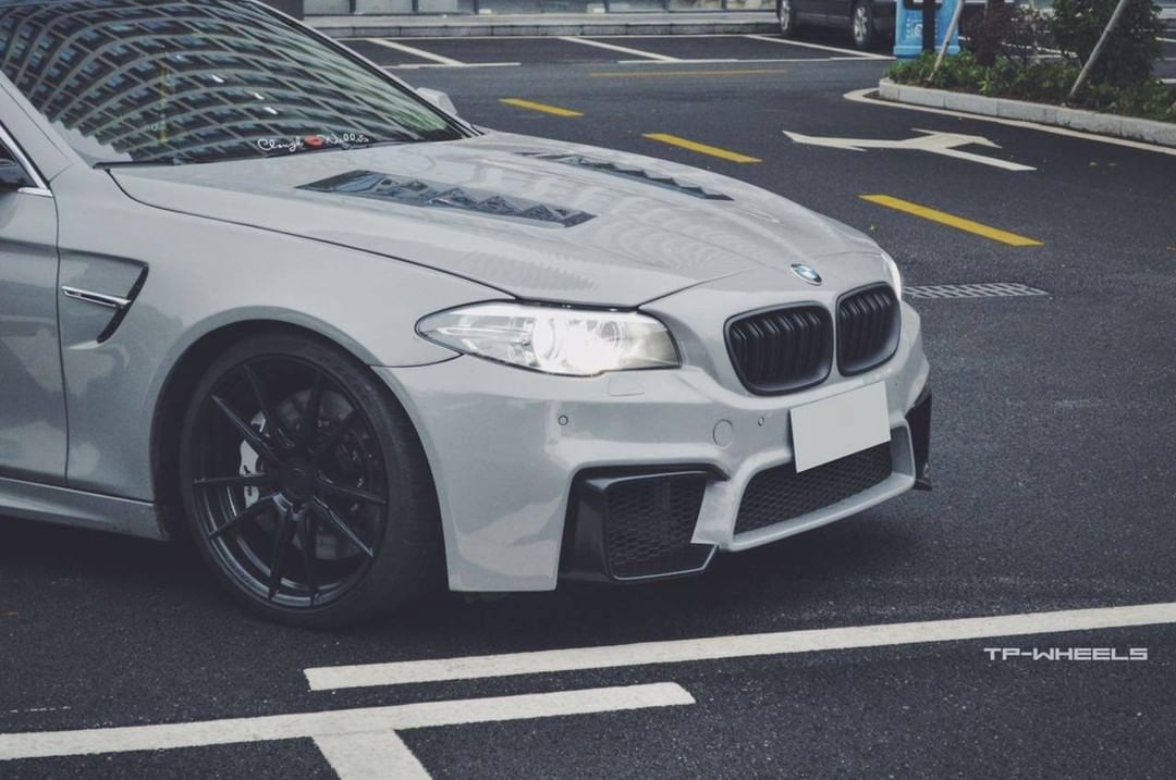 CMST Tuning Carbon Fiber Hood Bonnet for BMW F10 F18 5 Series 2011-2016