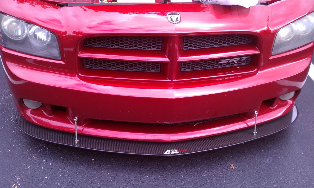 APR Performance Carbon Fiber Wind Splitter With Rods - CW-721610-C-Dub Tech