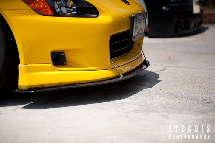 APR Performance Carbon Fiber Wind Splitter With Rods - CW-922003-C-Dub Tech