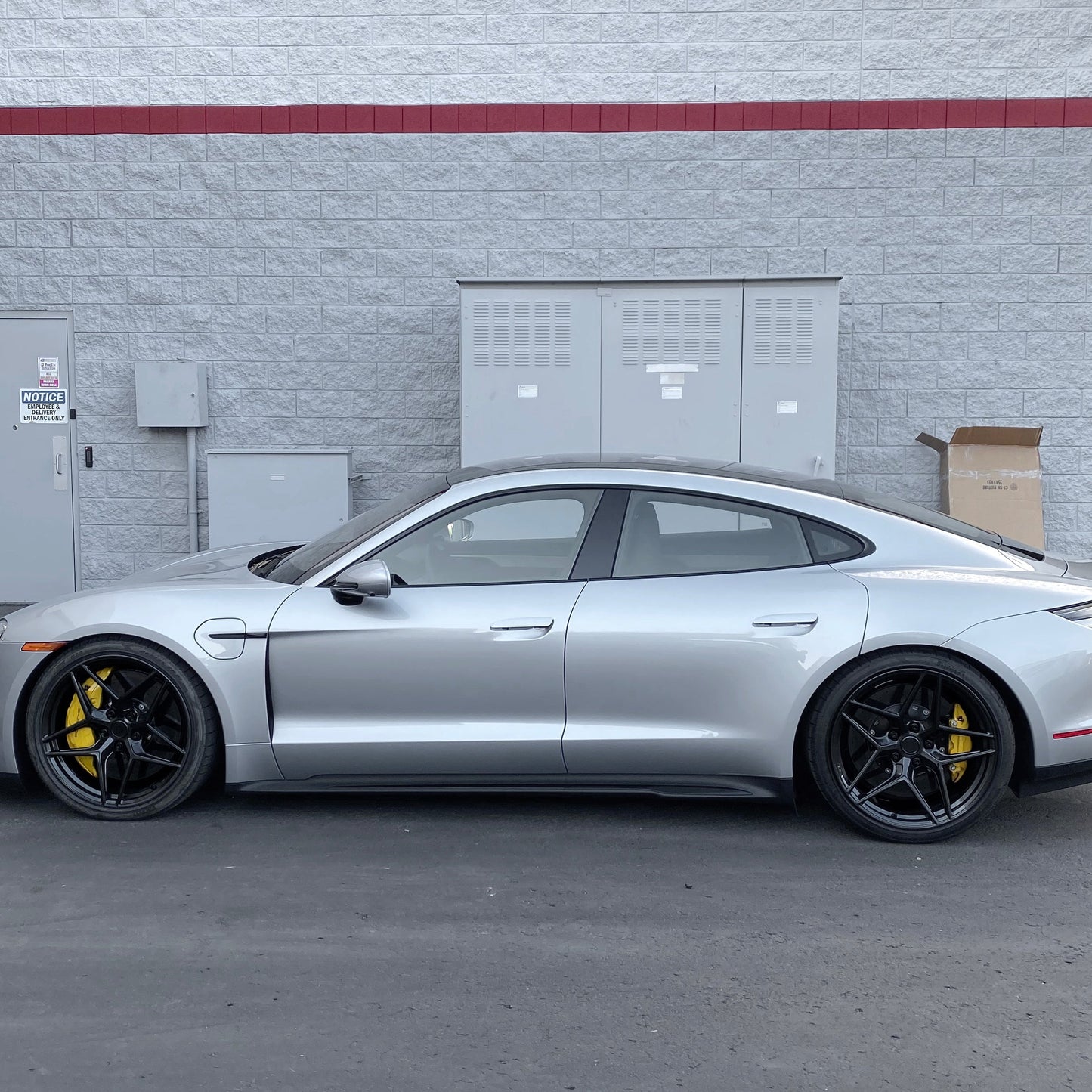 VR Forged D04 Wheel Matte Black 21x9.5 +50mm 5x130 - VR-D04-2195-50-5130-MBLK