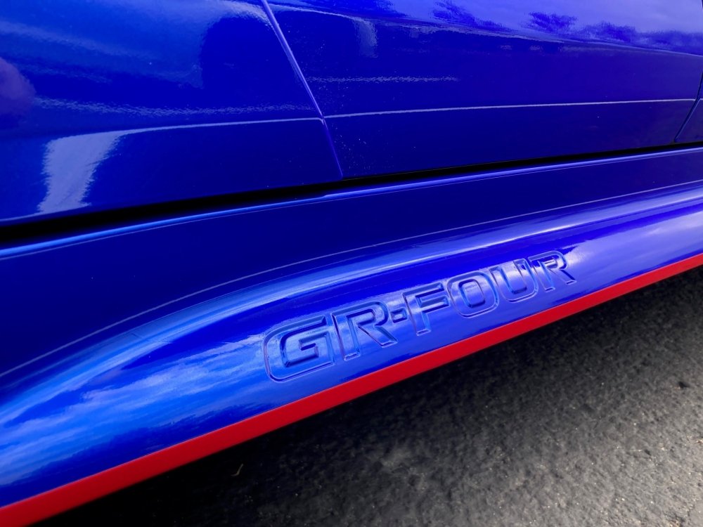 Gloss Paint Metallic Sapphire Blue