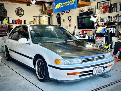 Gloss White Blue Shift