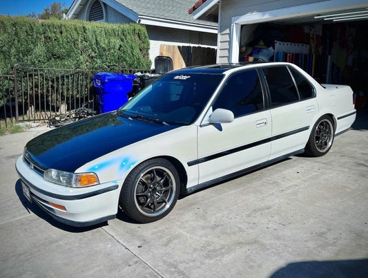 Gloss White Blue Shift