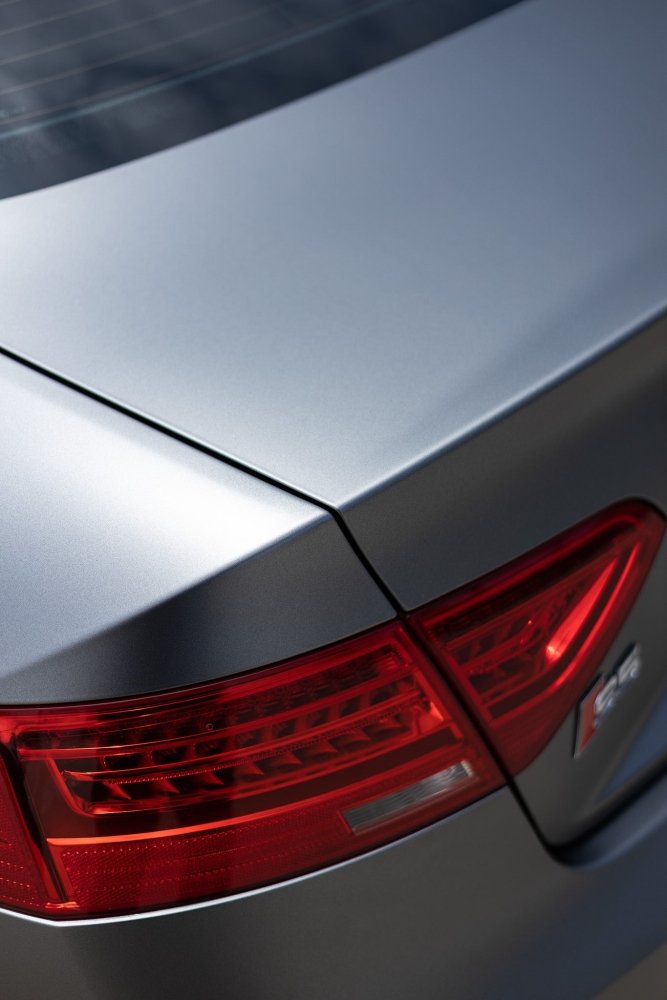 Matte AMG Volcanic Grey