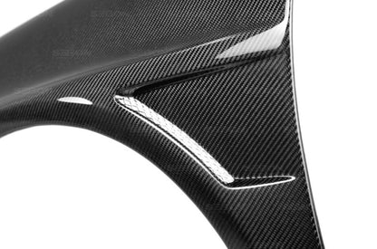 Seibon 04-05 Subaru WRX/STi 10mm Wider Carbon Fiber Fenders - FF0405SBIMP