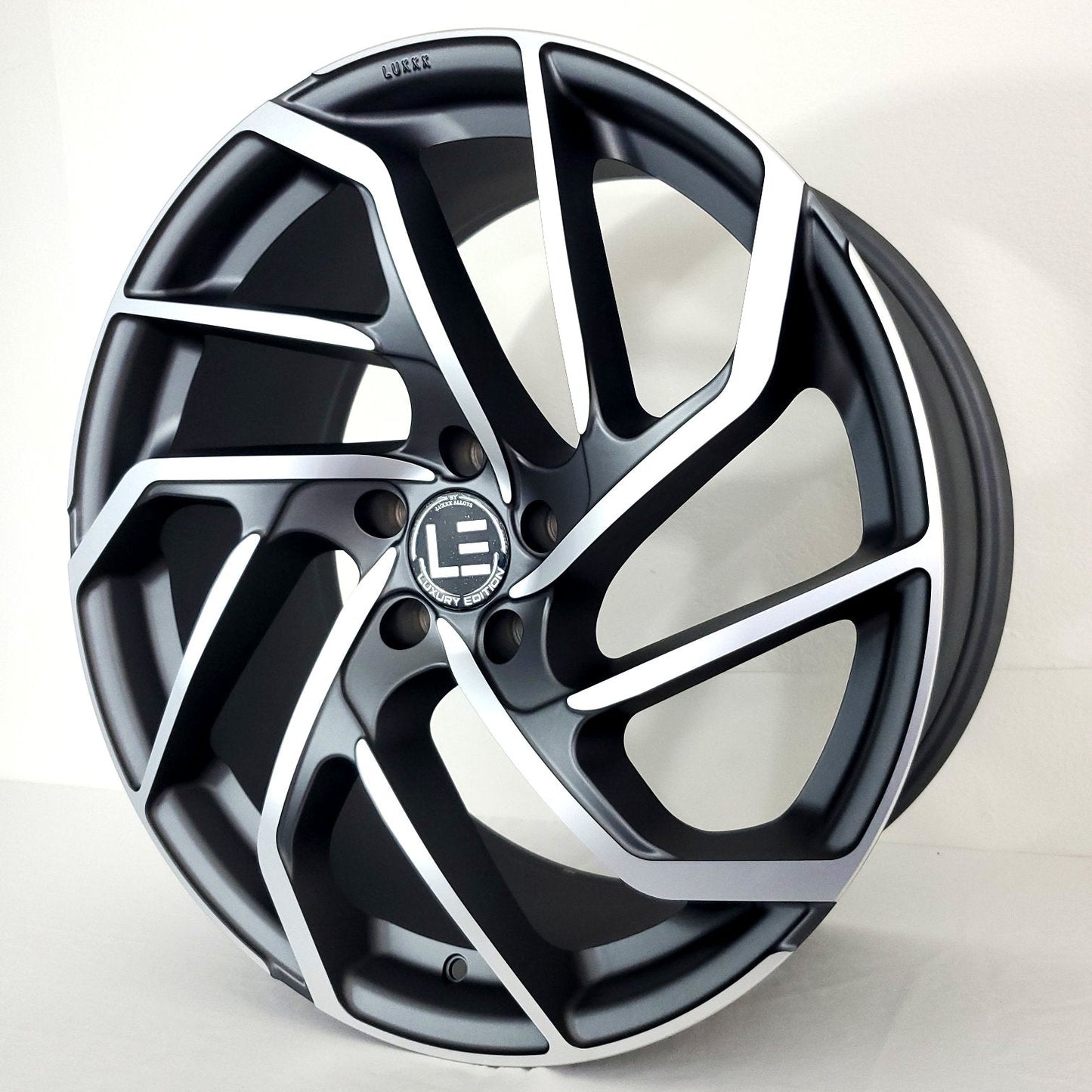Luxxx Wheels - LE15 Gunmetal Machined Face 20x9