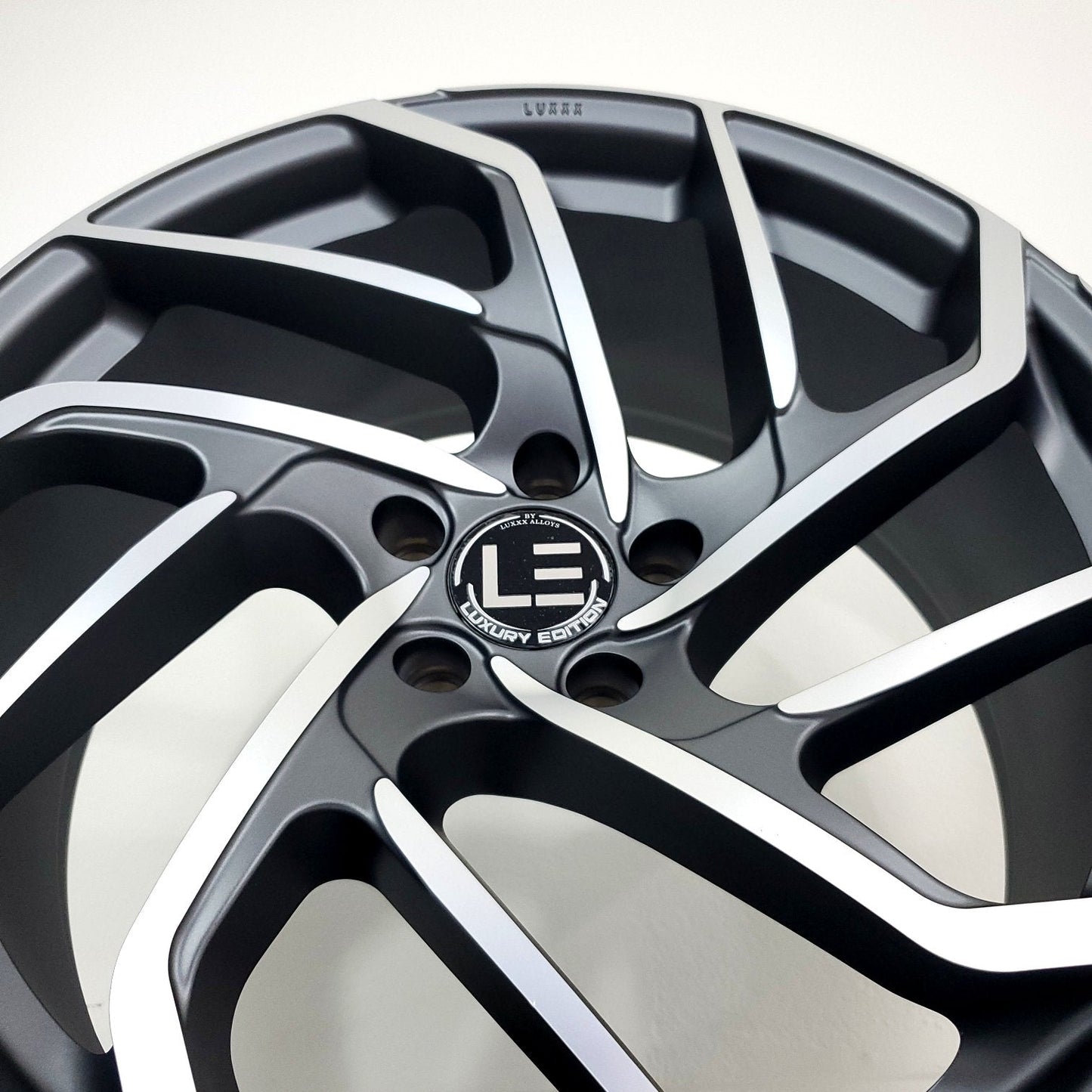 Luxxx Wheels - LE15 Gunmetal Machined Face 20x9