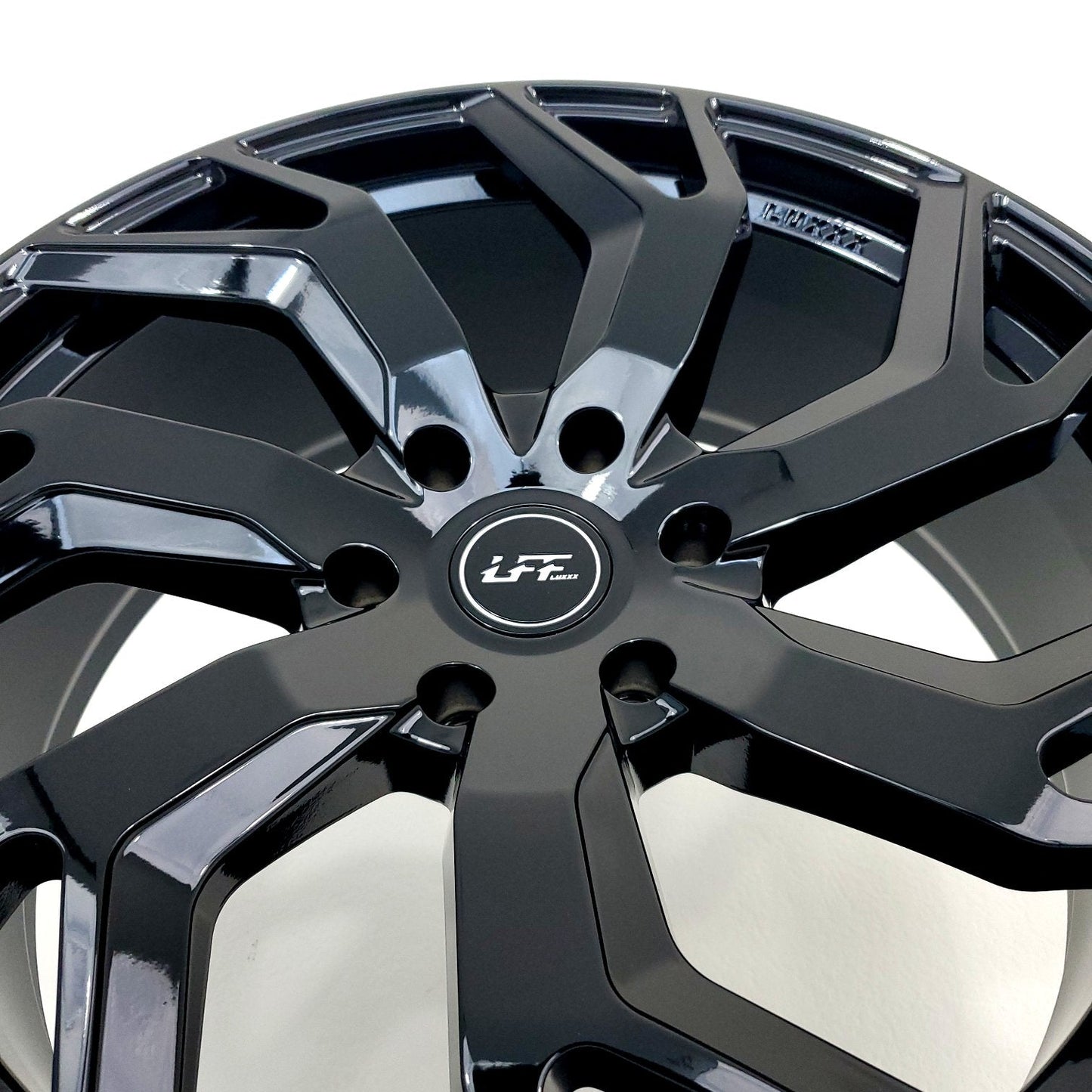 Luxxx Wheels - LFF04 Gloss Black 22x9