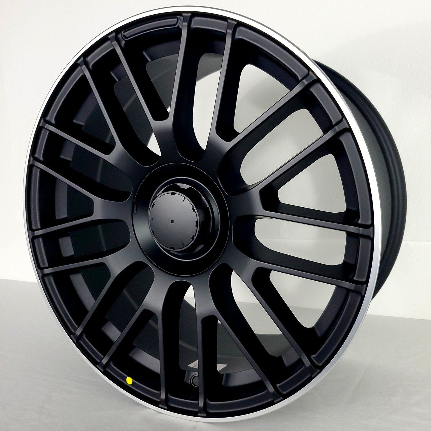 Replica Wheels - MB8V2 Matte Black Machined Tip 18x9