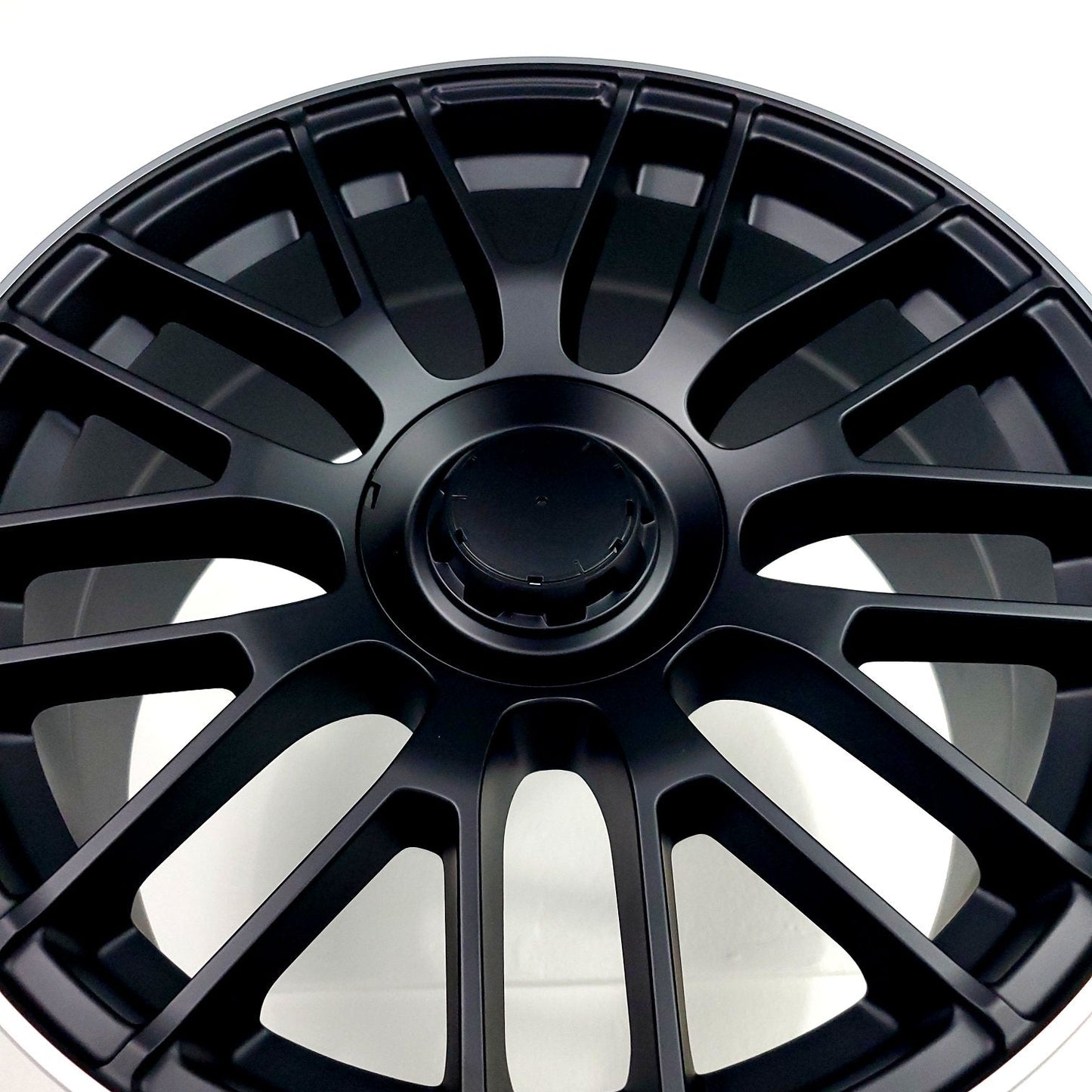 Replica Wheels - MB8V2 Matte Black Machined Tip 18x9