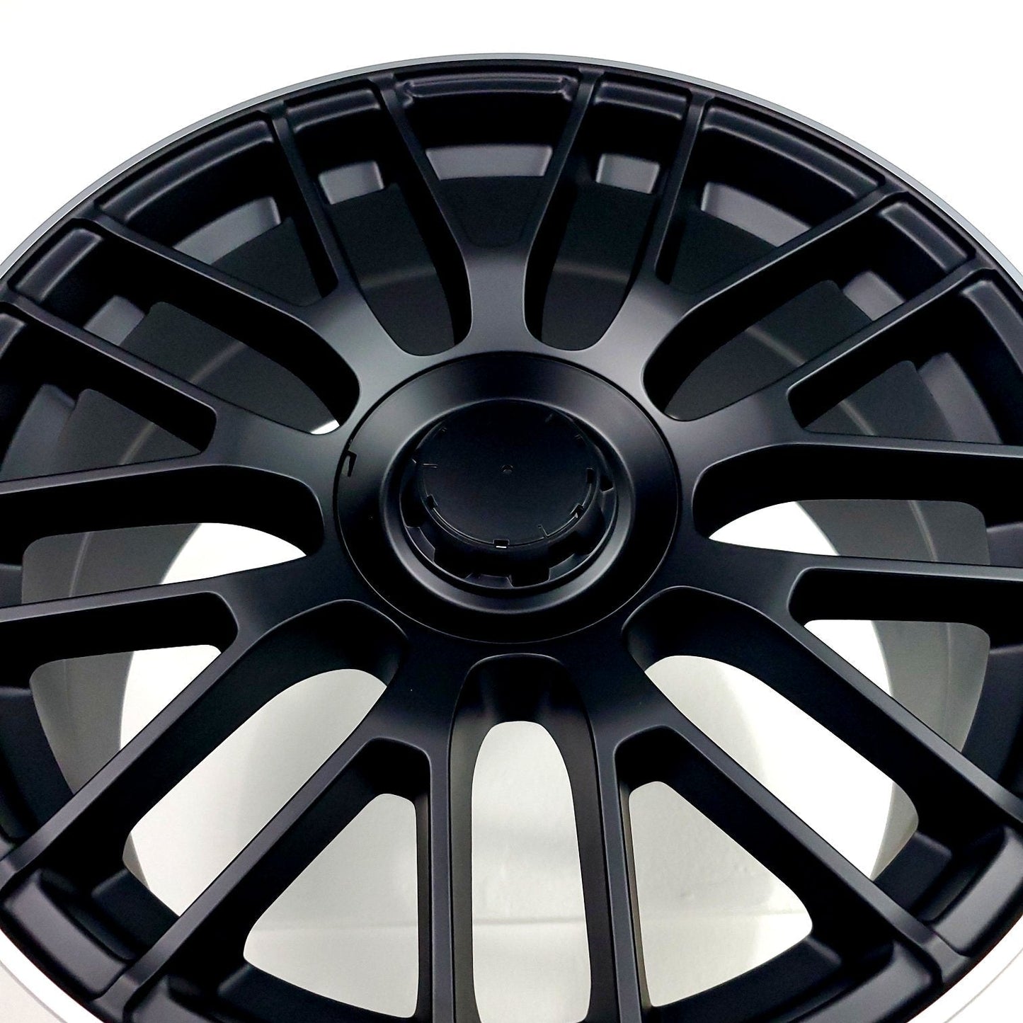 Replica Wheels - MB8V2 Matte Black Machined Tip 18x8