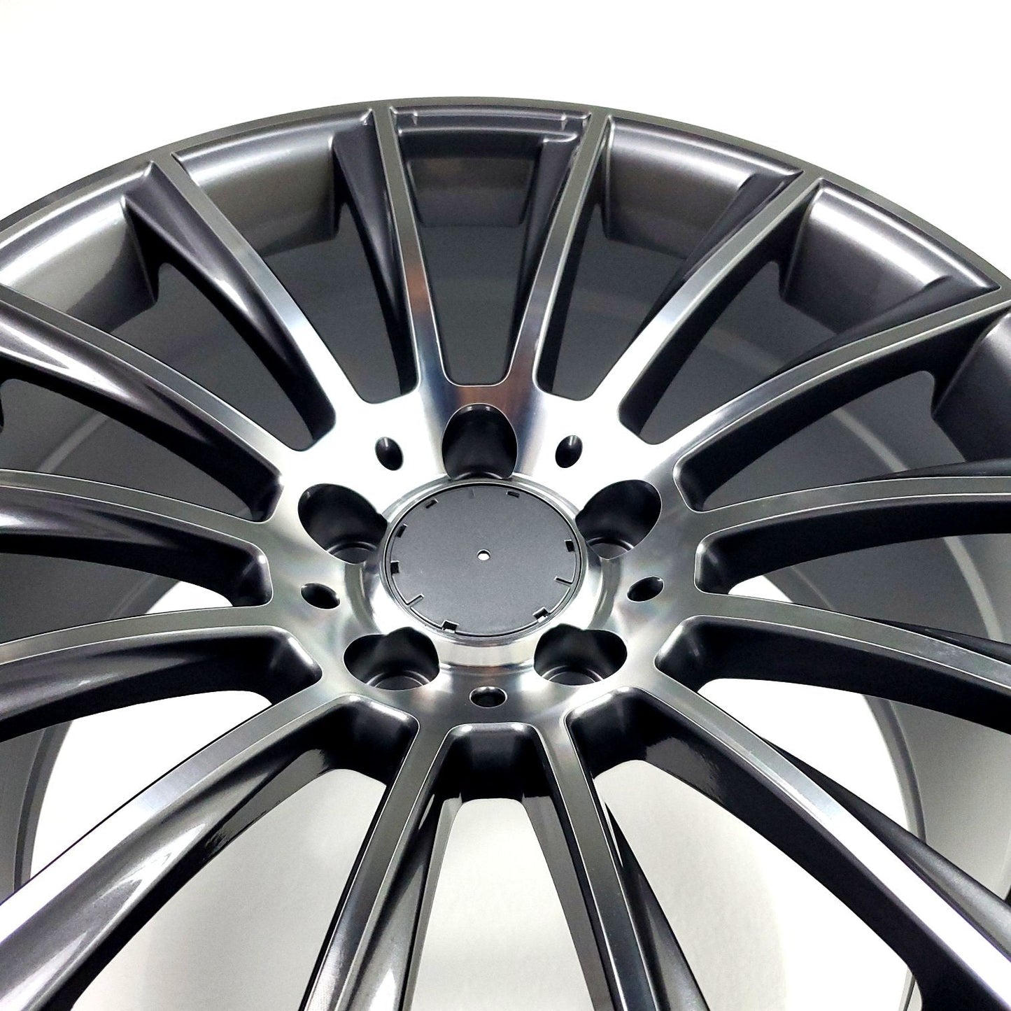 Replica Wheels - MB4 Gunmetal Machined Face 18x9.5