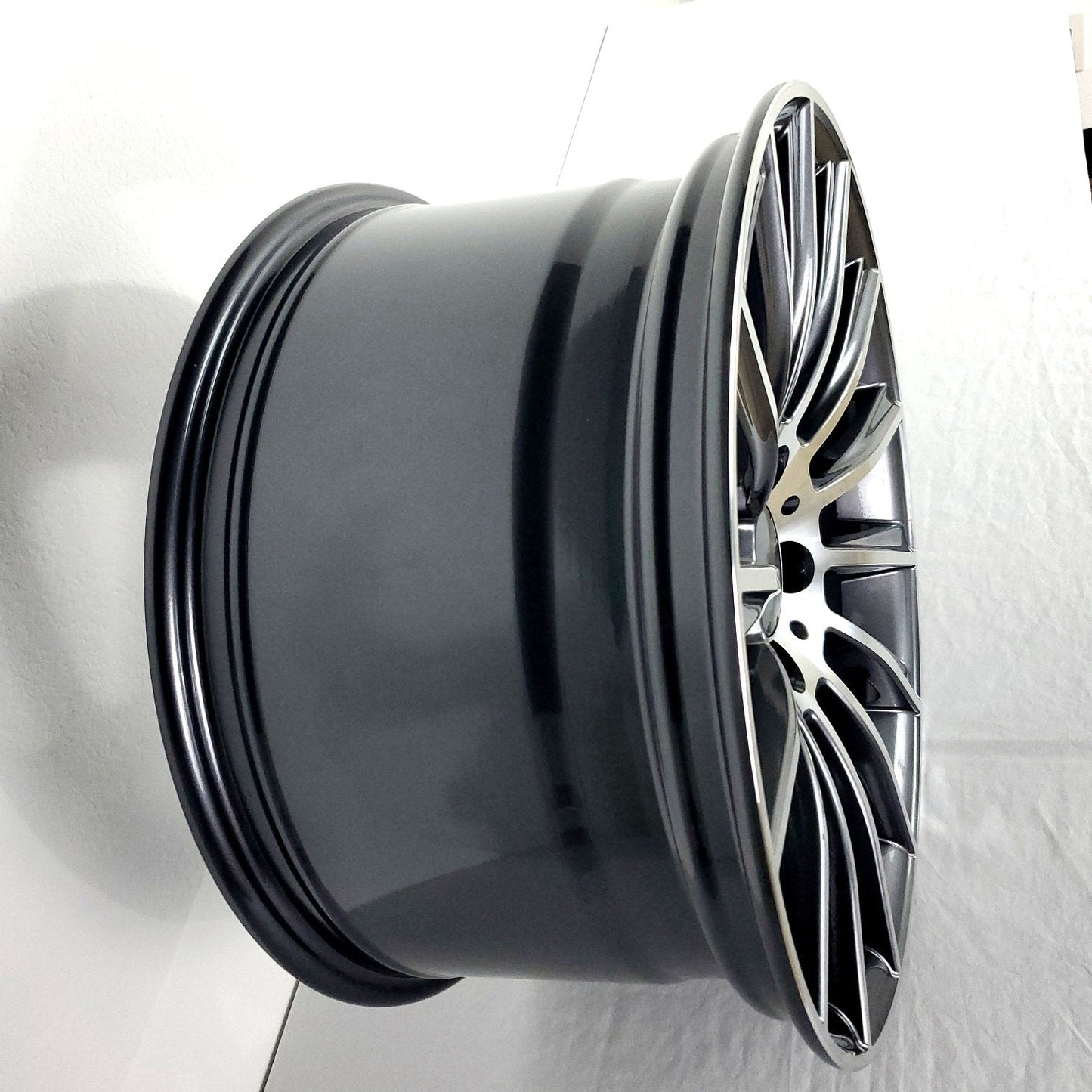 Replica Wheels - MB4 Gunmetal Machined Face 18x8