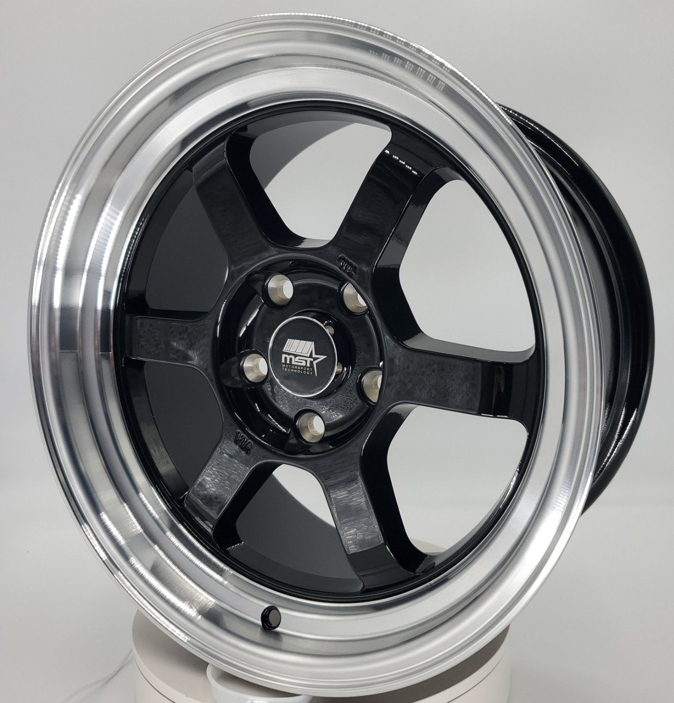 MST Wheels - MT01T Gloss Black Machined Lip 16x8