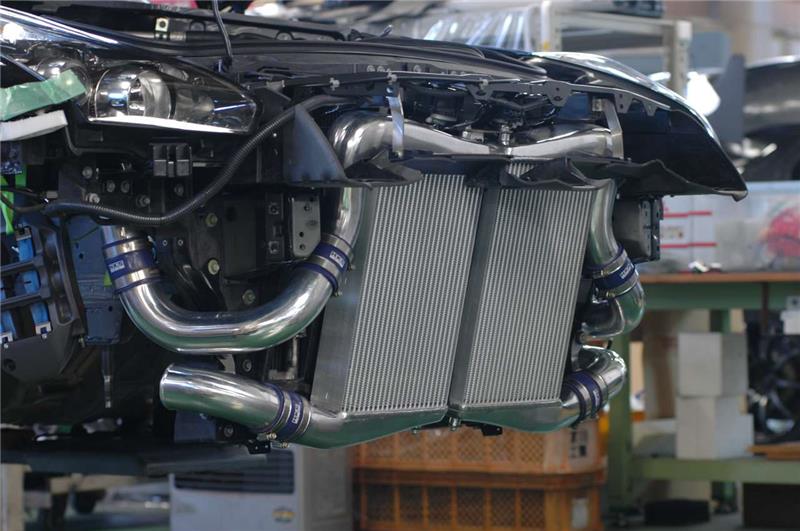 HKS 09 Nissan GTR R35 2 Core FMIC includes Carbon - 13001-AN013
