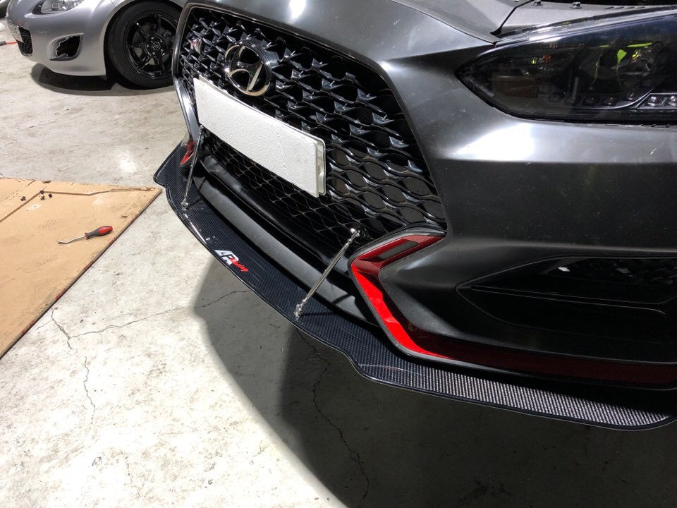APR Performance Carbon Fiber Wind Splitter With Rods - CW-600019-C-Dub Tech