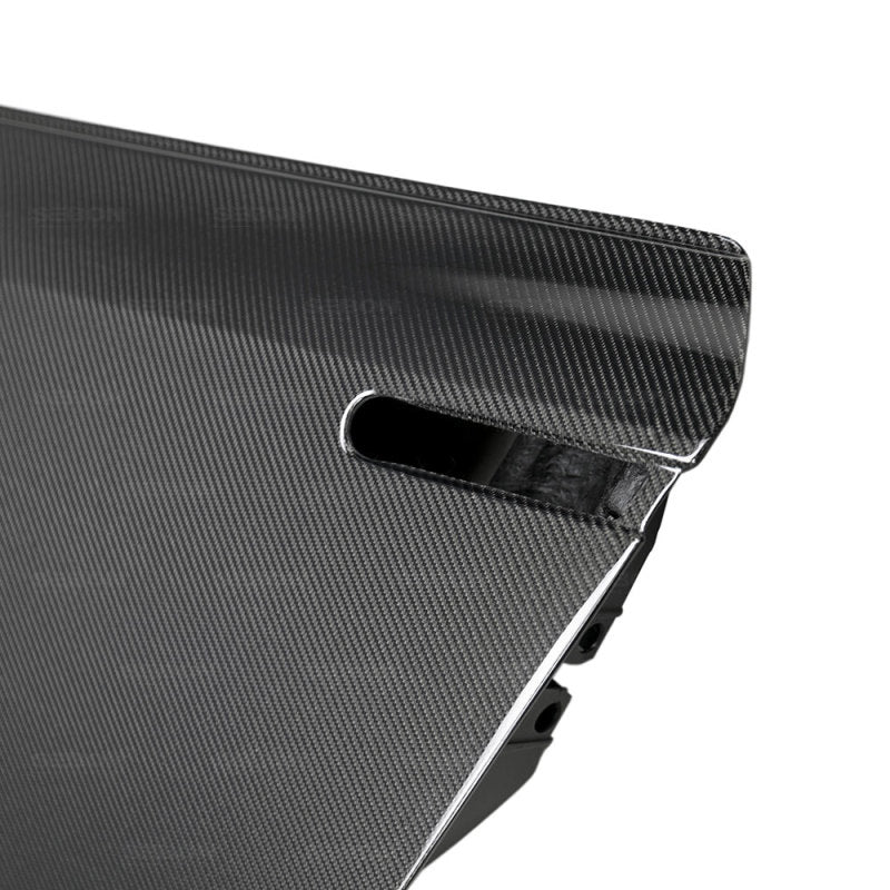 Seibon 09-11 Nissan GTR R35 OEM Style Carbon Fiber Doors - DD0910NSGTR-OE
