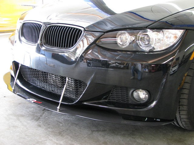 APR Performance Carbon Fiber Wind Splitter With Rods - CW-549235-C-Dub Tech