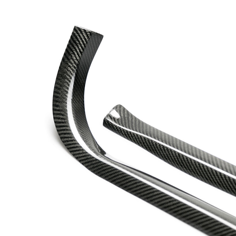 Seibon 09-10 Nissan GTR R35 OEM Style Carbon Fiber Door - DST0910NSGTR