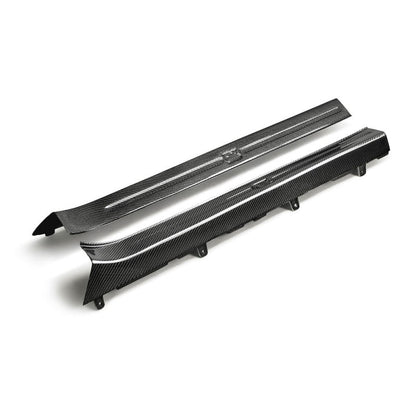 Seibon 09-10 Nissan GTR R35 OEM Style Carbon Fiber Door - DS0910NSGTR