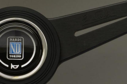 Nardi Classic - 330mm (Wood / Black Spoke)