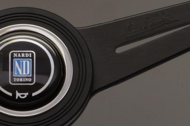 Nardi Classic - 340mm (Black Leather w/ Grey Stitch)