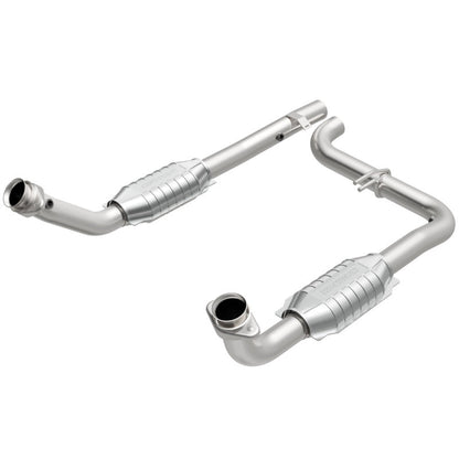 MagnaFlow Conv Direct Fit 16-17 Honda Odyssey 3.5L V6 Underbody - 21-282