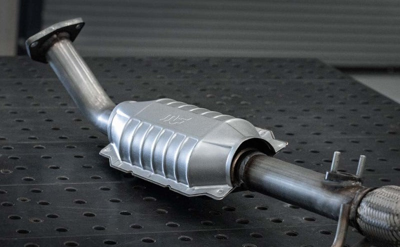 Magnaflow Conv DF 07-08 E-350 Super Duty 5.4 & 6.8 - 52228