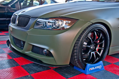 APR Performance Carbon Fiber Wind Splitter With Rods - CW-549001-C-Dub Tech
