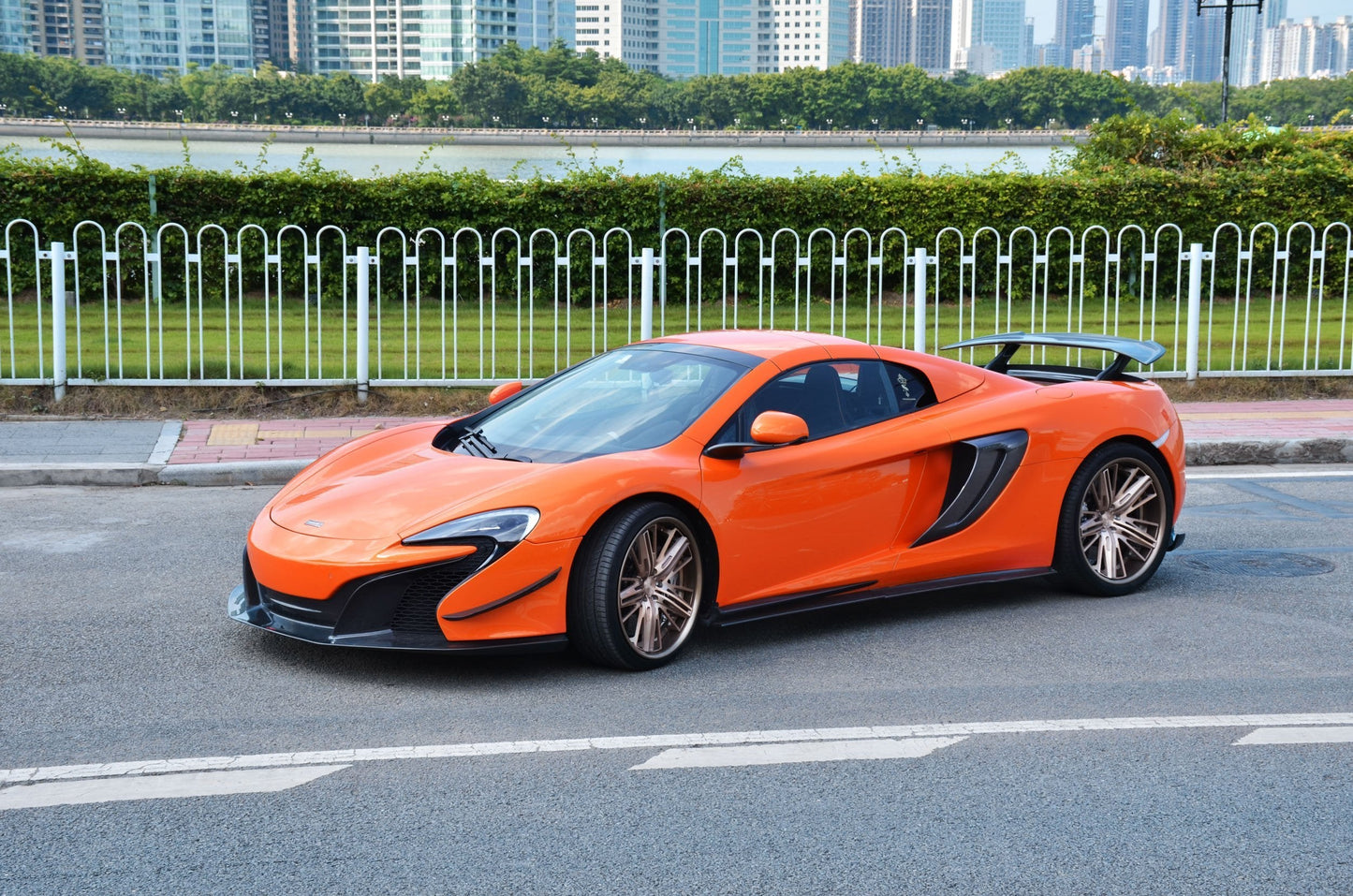 CMST Carbon Fiber Front Lip for McLaren 650S