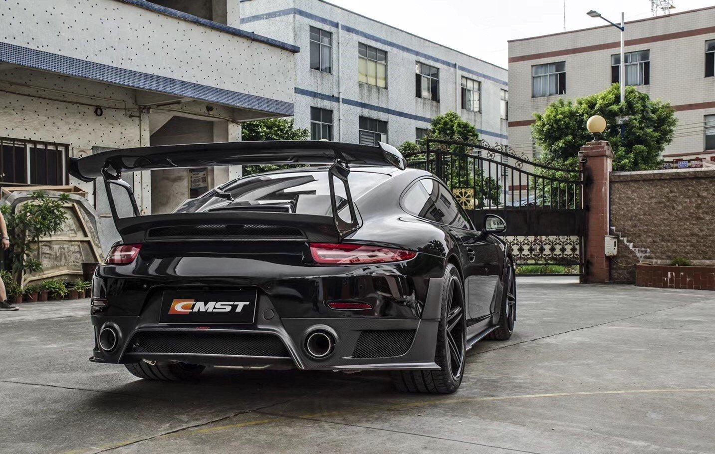 CMST  Carbon Fiber Side Skirts for Porsche 911 991.2 GTS GT3 GT3RS GT2RS (2012-2018)