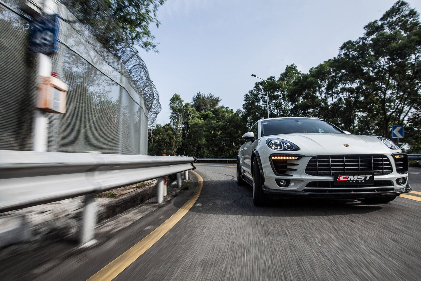 CMST Tuning Carbon Fiber Full Body Kit for Porsche Macan & Macan S 2014-2017