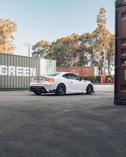 Varis Arising-II Style Rear Bumper - Toyota 86 ZN6/Subaru BRZ ZC6