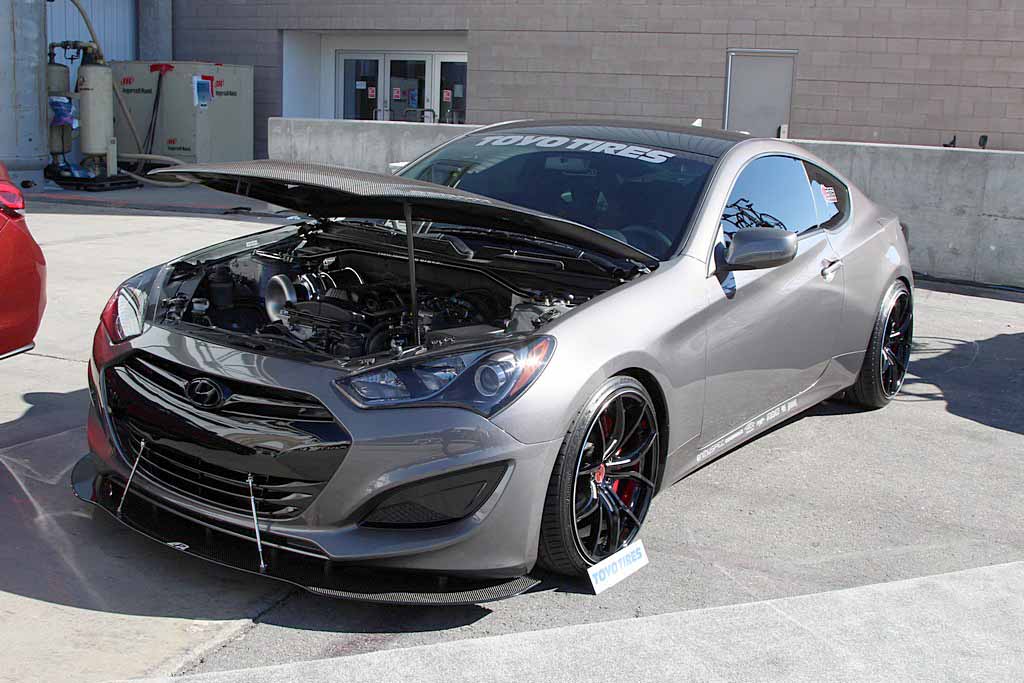 APR Performance Carbon Fiber Wind Splitter With Rods - CW-663013-C-Dub Tech