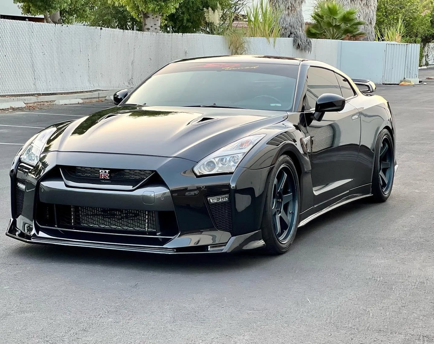 N-Tune Spec T Wide Vented Fenders (FRP/CF): 2017-2021 Nissan R35 GT-R