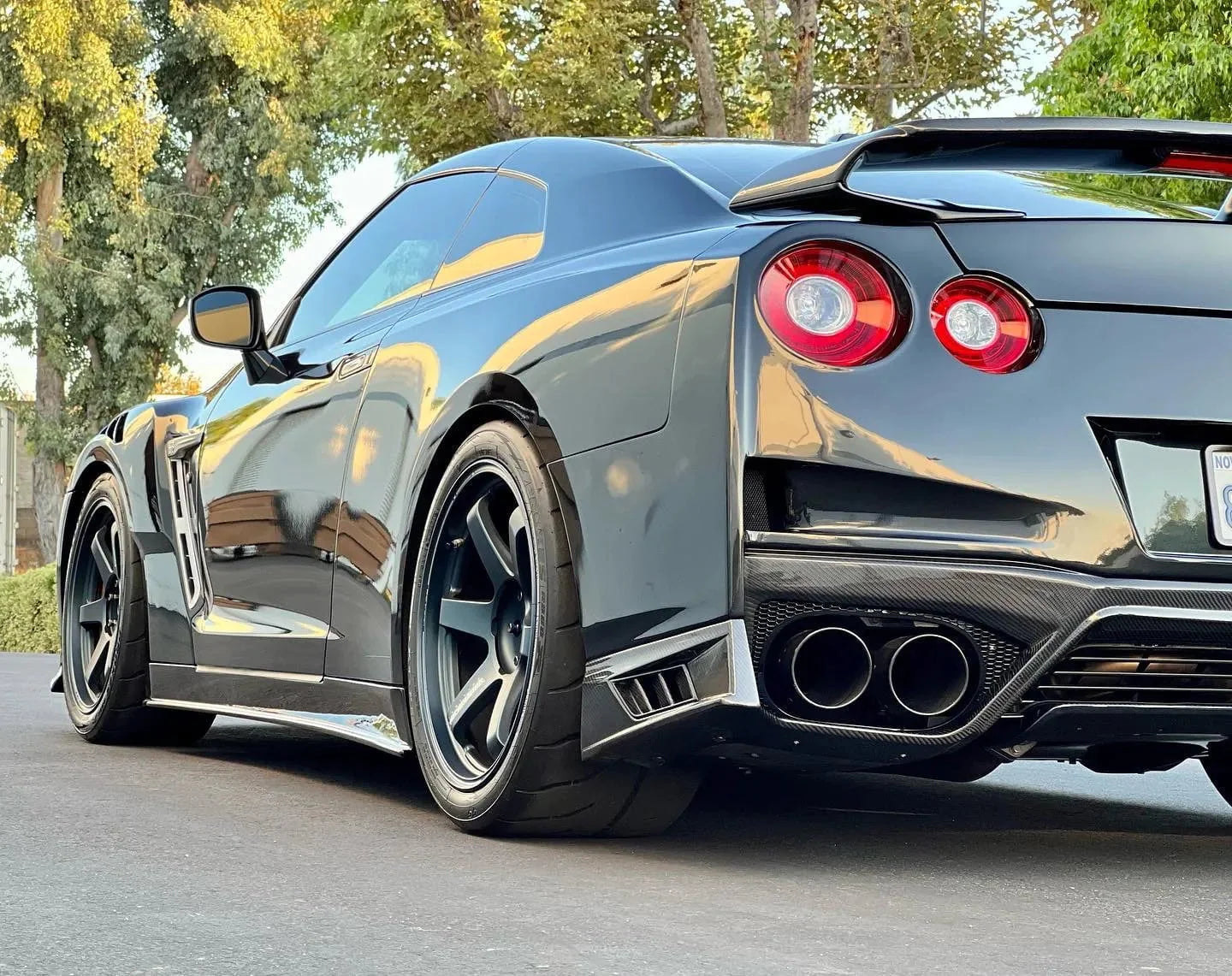 N-Tune Spec T Rear Bumper Lower Cover (CF):2017-2022 NISSAN R35 GTR