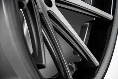 Rohana RC10 Wheel, 20X9, 5-112, +45, Matte Graphite/Gloss Black Lip - RC102095112MG45