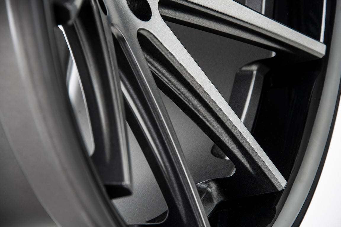 Rohana RC10 Wheel, 20X9, 5-114.3, +35, Matte Graphite/Gloss Black Lip - RC102095114MG35