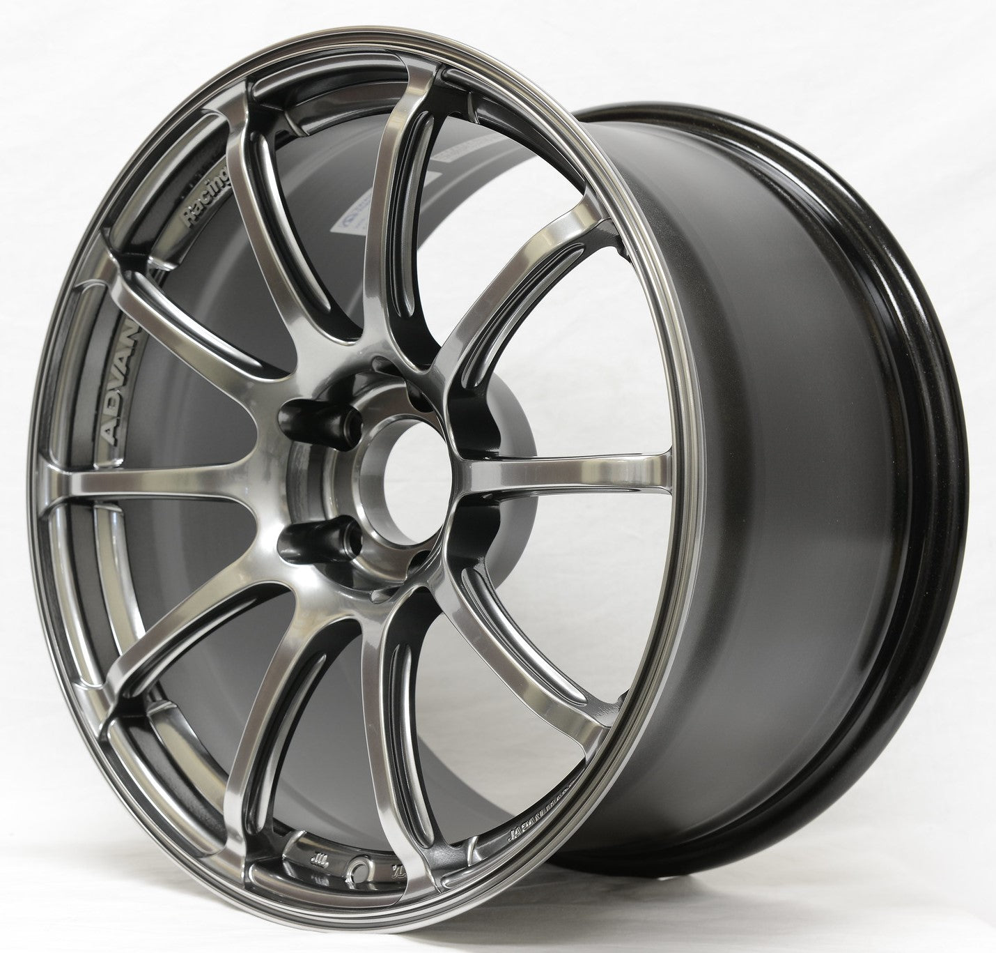 Advan RS II - 18"-C-Dub Tech